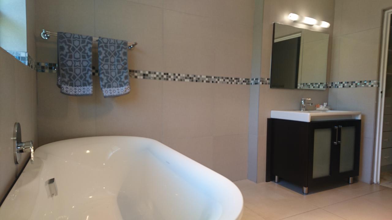 Riversea Guesthouse Plettenbergbaai Buitenkant foto