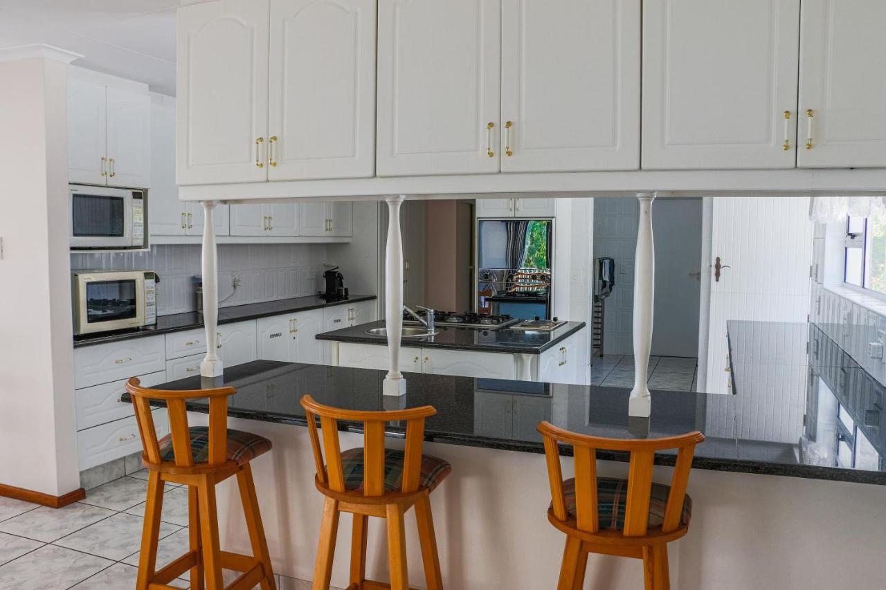 Riversea Guesthouse Plettenbergbaai Buitenkant foto
