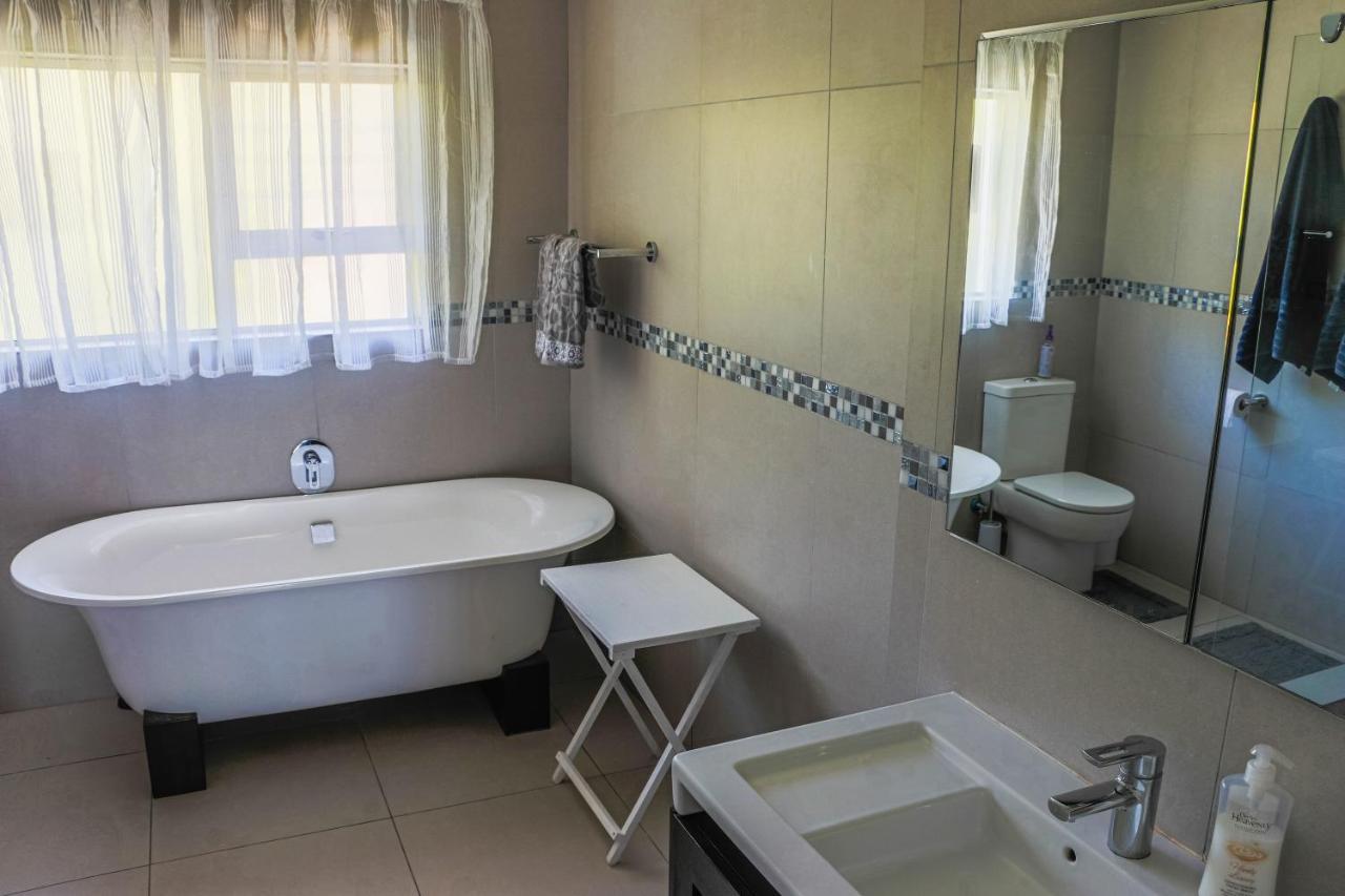 Riversea Guesthouse Plettenbergbaai Buitenkant foto